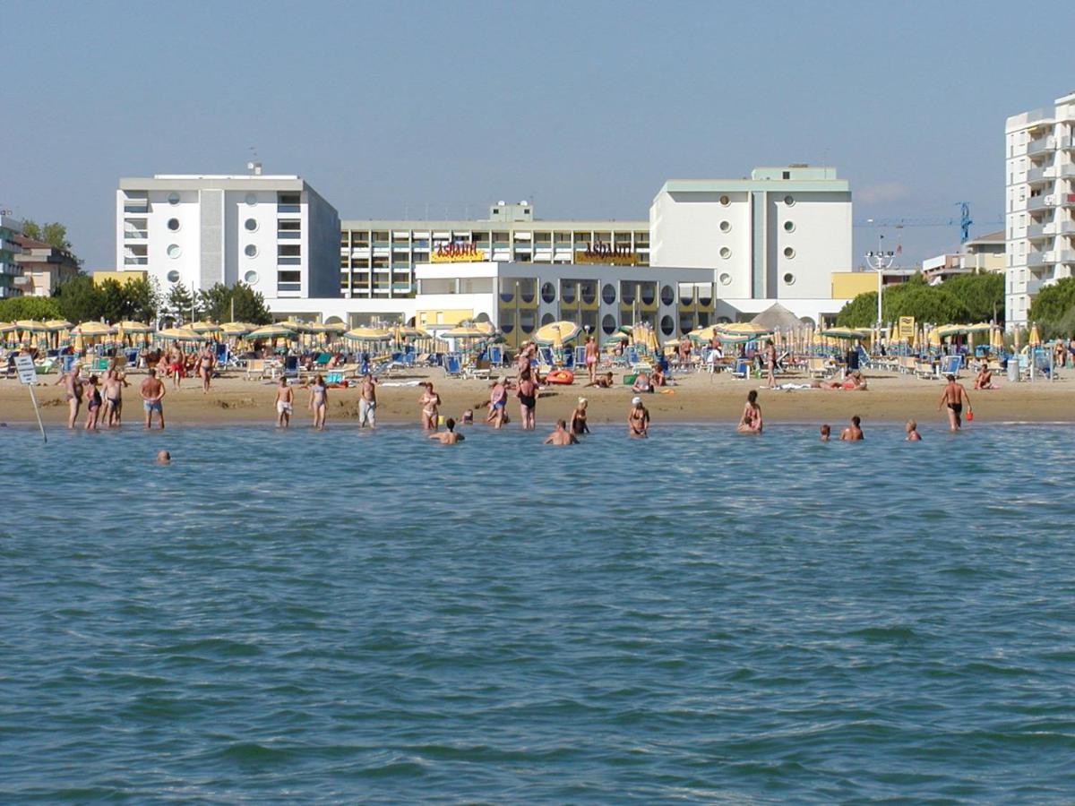Appartamenti Solarium Bibione Bagian luar foto