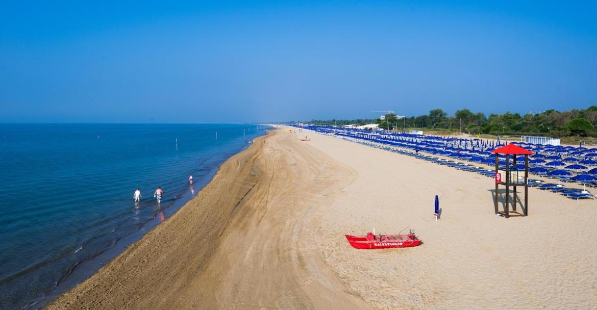 Appartamenti Solarium Bibione Bagian luar foto